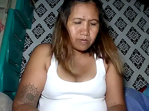 Snapshot of sweet_smile4u chatting on March 26, 2026, 3:56 am sweet smile4u online show from March 26, 2026, 3:56 am