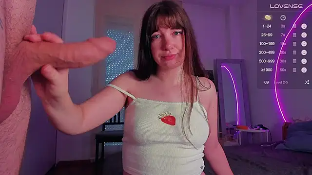 Snapshot of alicekaneky chatting on October 28, 2025, 7:01 am alicekaneky online show from October 28, 2025, 7:01 am