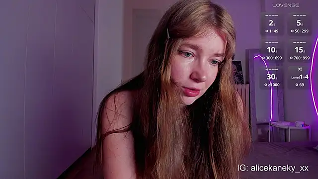 Snapshot of alicekaneky chatting on January 8, 2026, 9:39 pm alicekaneky online show from January 8, 2026, 9:39 pm