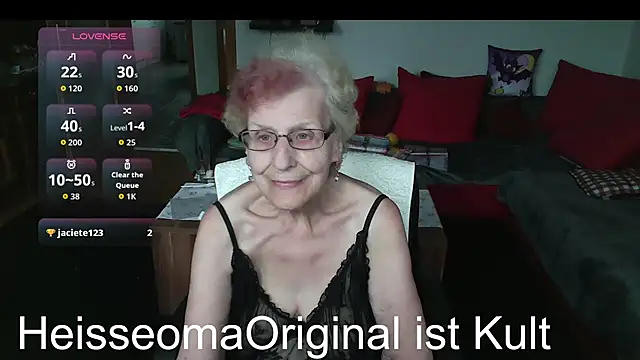 Snapshot of HeisseomaOriginal chatting on June 4, 2026, 7:14 am HeisseomaOriginal online show from June 4, 2026, 7:14 am