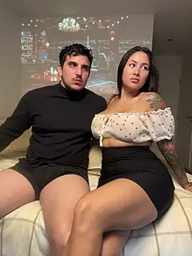Snapshot of Sexandfire chatting on April 12, 2026, 8:03 pm Sexandfire online show from April 12, 2026, 8:03 pm
