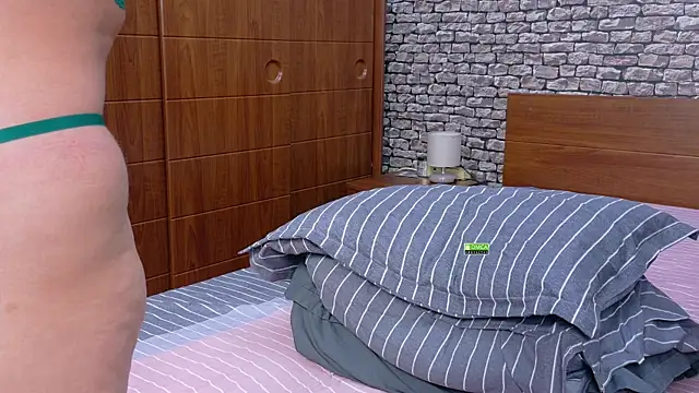 Snapshot of CuteBlondeMe chatting on November 10, 2025, 5:34 pm CuteBlondeMe online show from November 10, 2025, 5:34 pm