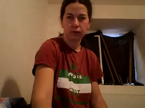 Snapshot of Tamilashaa chatting on January 14, 2025, 6:02 am Tamilashaa online show from January 14, 2025, 6:02 am