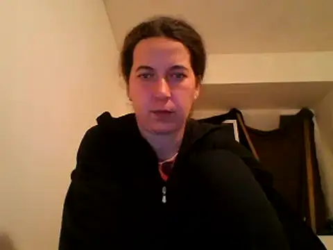 Snapshot of Tamilashaa chatting on January 23, 2025, 3:43 pm Tamilashaa online show from January 23, 2025, 3:43 pm