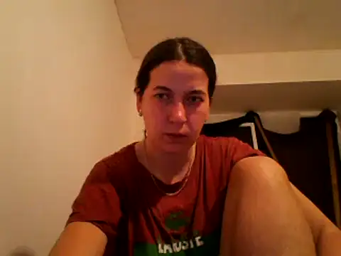 Snapshot of Tamilashaa chatting on February 3, 2025, 7:00 pm Tamilashaa online show from February 3, 2025, 7:00 pm