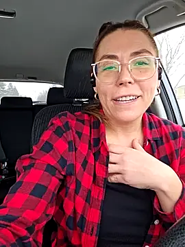 Ellie-L-Elizabeth online show from February 18, 2025, 8:36 pm