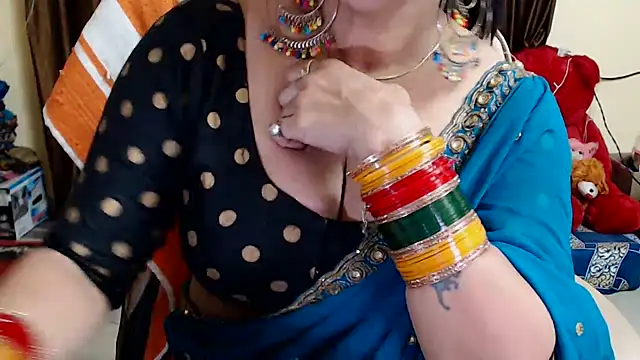 Snapshot of Naughty_Kashish chatting on December 7, 2024, 10:12 am Naughty Kashish online show from December 7, 2024, 10:12 am