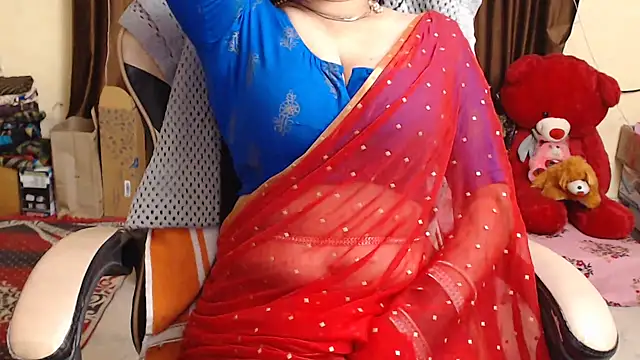 Snapshot of Naughty_Kashish chatting on February 25, 2025, 12:55 pm Naughty Kashish online show from February 25, 2025, 12:55 pm