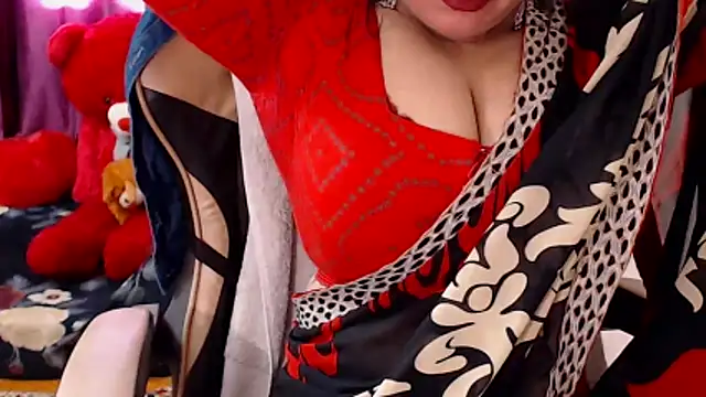 Snapshot of Naughty_Kashish chatting on February 10, 2026, 6:28 am Naughty Kashish online show from February 10, 2026, 6:28 am