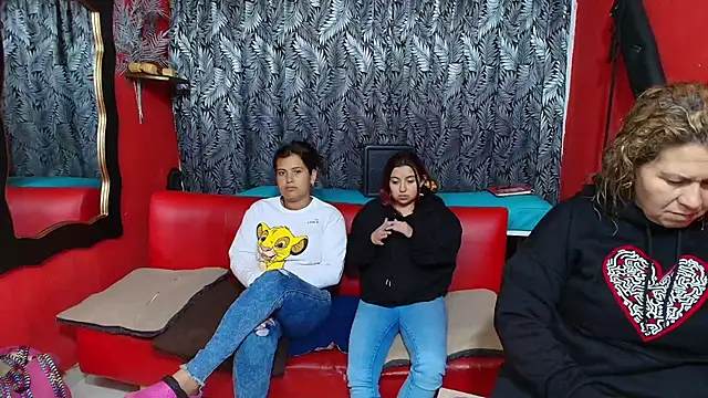 lesbiancuple online show from February 2, 2025, 10:02 am