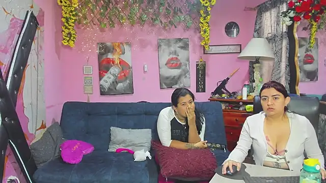 Snapshot of lesbiancuple chatting on April 28, 2026, 12:10 pm lesbiancuple online show from April 28, 2026, 12:10 pm