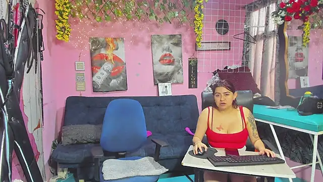 Snapshot of lesbiancuple chatting on May 26, 2026, 1:18 pm lesbiancuple online show from May 26, 2026, 1:18 pm