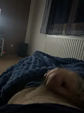 RenaudS-02 online show from April 12, 2026, 1:21 am