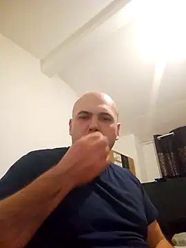 mario890605 online show from March 12, 2025, 1:25 am