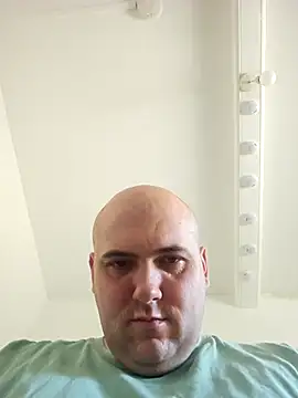 mario890605 online show from September 26, 2025, 10:19 am