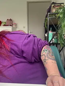 LunaMoongirl online show from February 7, 2025, 2:04 pm