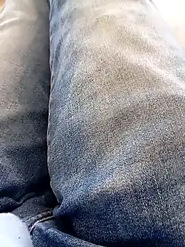 mickzizi online show from March 20, 2025, 8:20 am