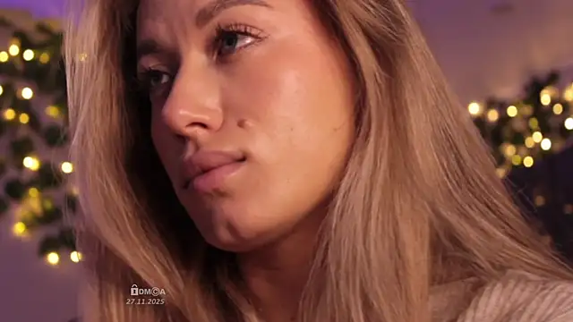 Blondie Bunny online show from November 27, 2025, 3:30 am