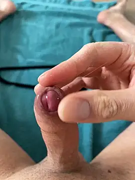 vultur2565 online show from February 11, 2025, 9:53 am