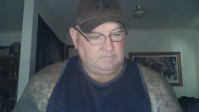 Snapshot of HOTANAL chatting on February 25, 2025, 1:30 am HOTANAL online show from February 25, 2025, 1:30 am