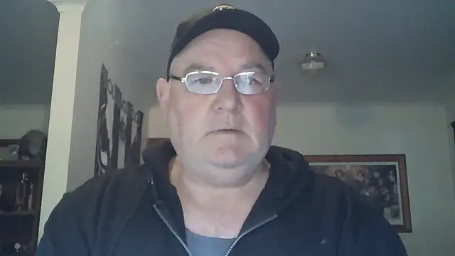 Snapshot of HOTANAL chatting on October 2, 2025, 10:39 pm HOTANAL online show from October 2, 2025, 10:39 pm