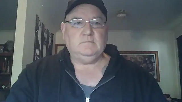 Snapshot of HOTANAL chatting on October 5, 2025, 10:29 pm HOTANAL online show from October 5, 2025, 10:29 pm