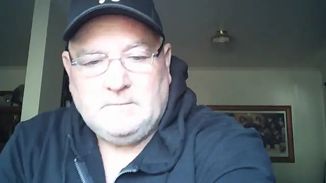 Snapshot of HOTANAL chatting on October 23, 2025, 10:30 pm HOTANAL online show from October 23, 2025, 10:30 pm