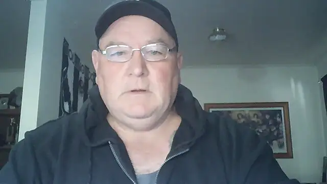 Snapshot of HOTANAL chatting on November 17, 2025, 10:04 pm HOTANAL online show from November 17, 2025, 10:04 pm