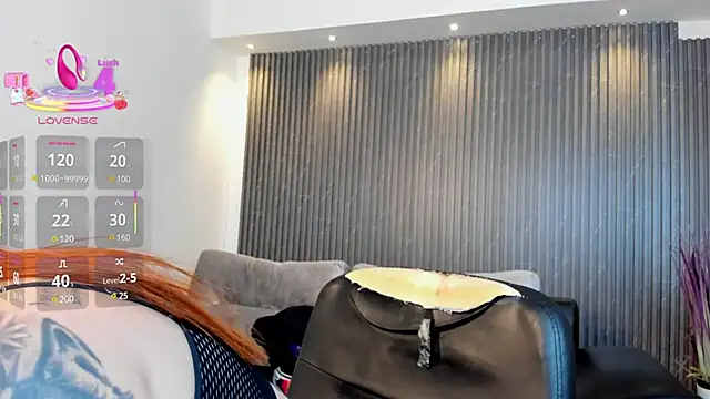 kimbrownn online show from March 6, 2025, 12:19 pm