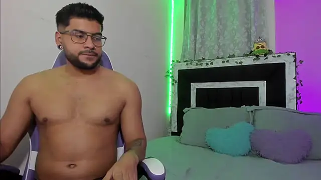 sophie cute66 online show from February 26, 2025, 5:42 am