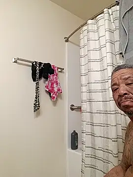 yellowwetfox online show from March 15, 2026, 10:54 am