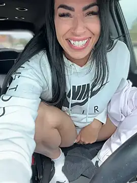 annablisss online show from April 19, 2026, 6:07 pm