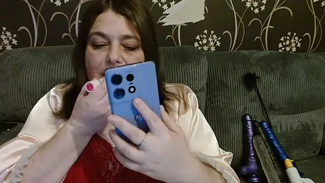 HouseWifeWhore Milf online show from November 7, 2025, 10:43 pm