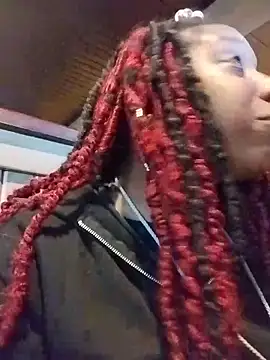 markquanna online show from October 28, 2025, 10:45 pm