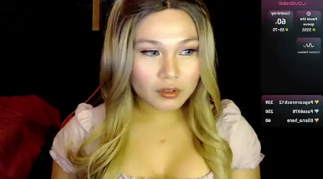 Snapshot of stacey_wills44 chatting on December 20, 2024, 3:42 pm stacey wills44 online show from December 20, 2024, 3:42 pm