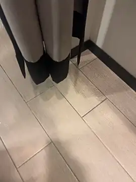 Snapshot of CrazzyChicks chatting on February 26, 2026, 5:50 am CrazzyChicks online show from February 26, 2026, 5:50 am