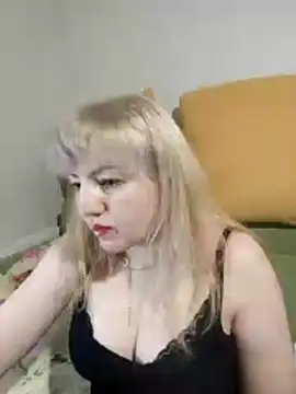 Snapshot of stefanyharper16 chatting on December 1, 2025, 4:45 pm stefanyharper16 online show from December 1, 2025, 4:45 pm