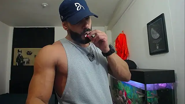 romeolovedark online show from February 7, 2025, 6:24 am