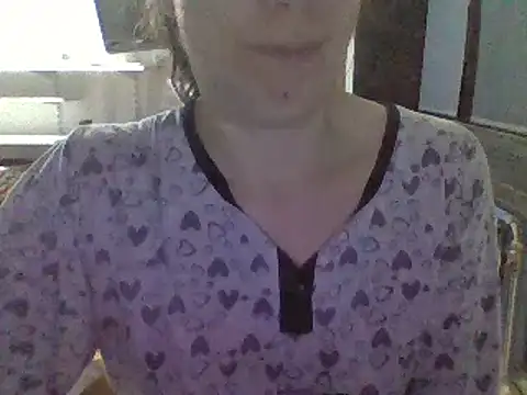 Moi Lina online show from October 19, 2025, 11:49 pm