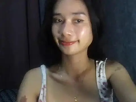 Snapshot of ShinningEthene chatting on January 7, 2026, 4:53 pm ShinningEthene online show from January 7, 2026, 4:53 pm