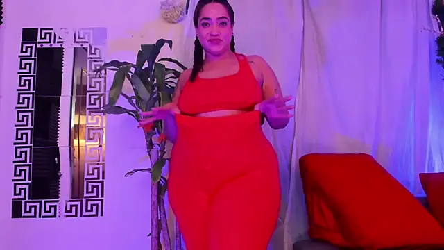 HannaMiillsxh online show from March 26, 2026, 1:49 pm