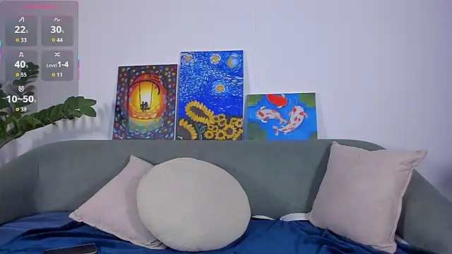 TIFFANYRUSSO online show from October 30, 2025, 4:14 am