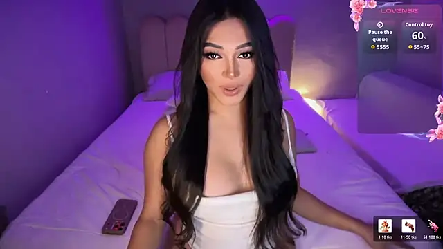 Snapshot of shantal_r0mance chatting on June 14, 2026, 12:52 am shantal r0mance online show from June 14, 2026, 12:52 am