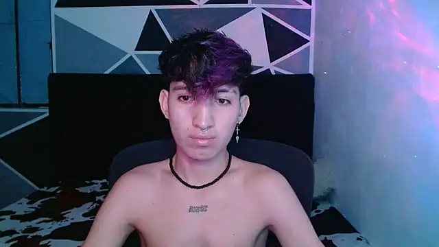 littlextreme online show from December 11, 2024, 4:18 am