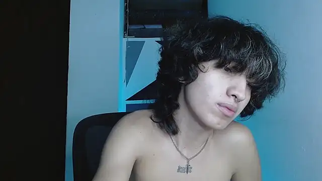 littlextreme online show from June 12, 2026, 2:21 am