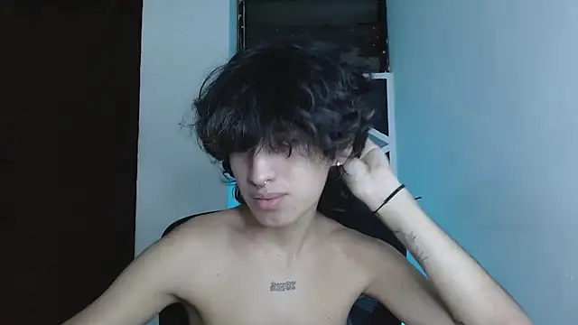 littlextreme online show from June 24, 2026, 1:04 am