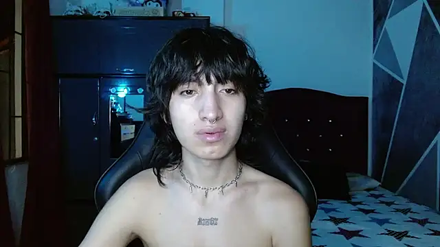 littlextreme online show from July 14, 2026, 2:27 am