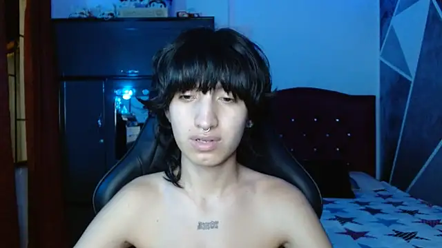 littlextreme online show from July 20, 2026, 2:37 am
