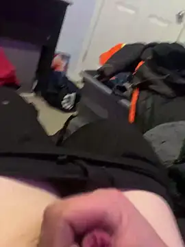 Hugetings online show from December 20, 2025, 2:18 am