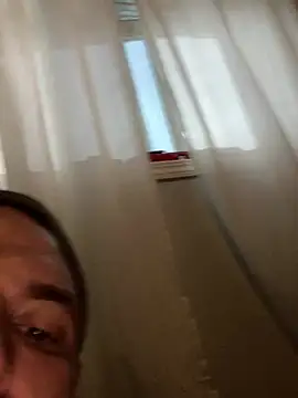 Hugetings online show from February 16, 2026, 12:29 am